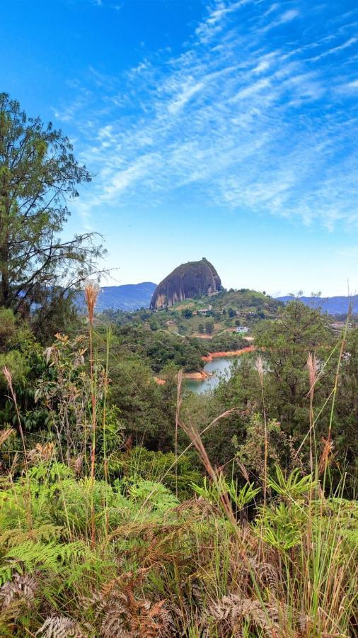 Con Vista Al Embalse * Guatape